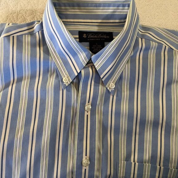 Brooks Brothers Other - Brooks Brothers 1818 Mens Size Large Non-Iron Shirt 100% Cotton Blue Stripe
